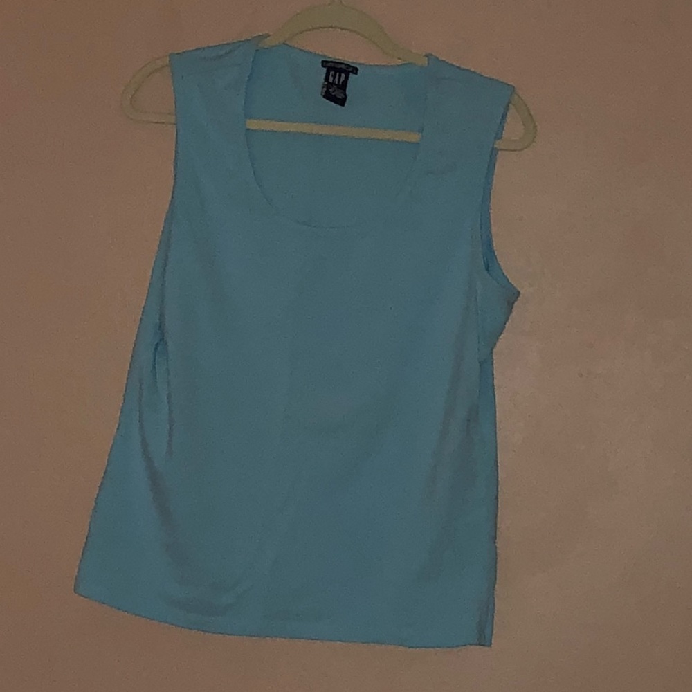GAP Scoop Neck Stretch Tank
